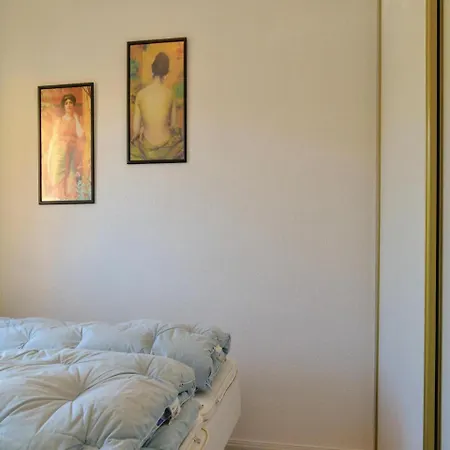 One-bedroom In Apartment